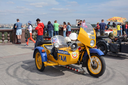 Russia, Moscow, August 28, 2017. Exhibition of old motorcycles on Vorobyovy Goryのeditorial素材