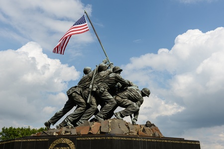 WASHINGTON DC - AUGUST 20: Iwo Jima statue in Washington DC on August 20, 2012. The statue honors the Marines who have died defending the US since 1775.のeditorial素材