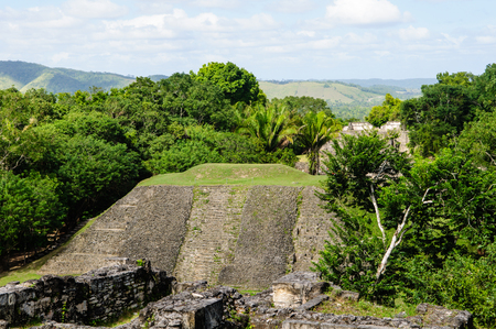 Xunantunich Belize Mayan Templeの写真素材