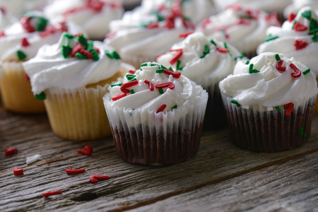 Chocolate and Vanilla Christmas Cupcakesの写真素材
