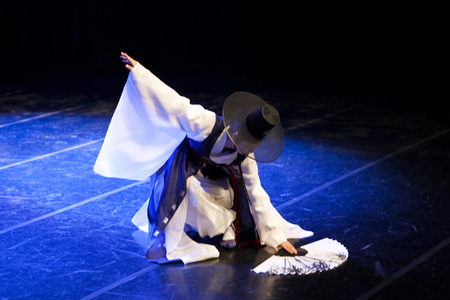 Korean traditional dancer performsの写真素材
