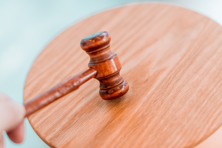 close-up images that rapped the gavelの写真素材