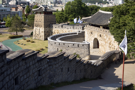 The historical cultural heritage,  Suwon Hwaseong in Korea. 184のeditorial素材