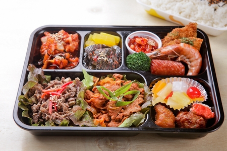 Korean food collection photo_lunch box, many side dishes in lunch box 1の写真素材