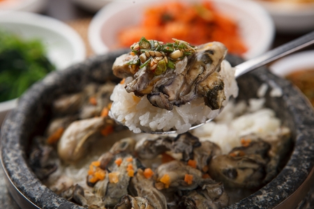 Korean food collection photo_Rice with Oysters in a Hot Pot 4の写真素材