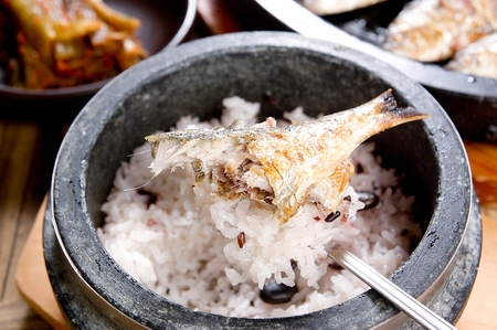 Grilled gizzard shadの写真素材