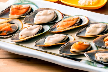 Grilled musselsの写真素材