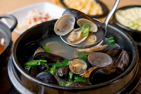 Clam soup with clear brothの写真素材