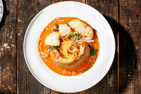 Pane pasta with tomato sauce in bread