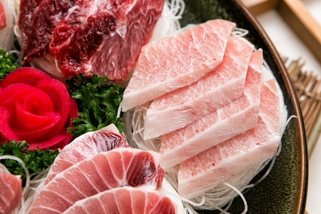 tuna sashimi platter