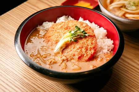 Curry katsu rice bowlの写真素材