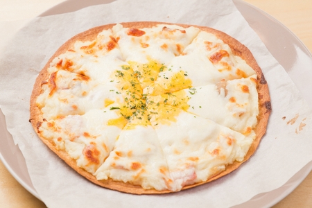 cheese pizzaの写真素材