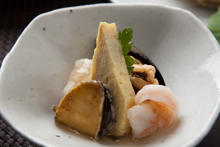 steamed abalones, shrimps and musselsの写真素材