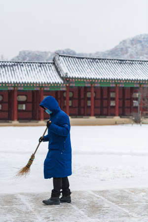Korean traditional architecture, wintertime landscape of Korean palace 009のeditorial素材