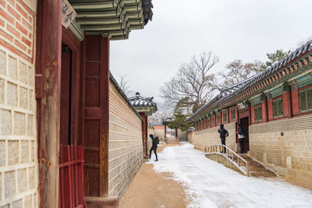 Korean traditional architecture, wintertime landscape of Korean palace 083のeditorial素材