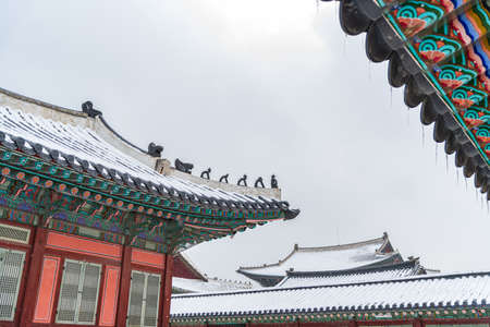 Korean traditional architecture, wintertime landscape of Korean palace 118のeditorial素材