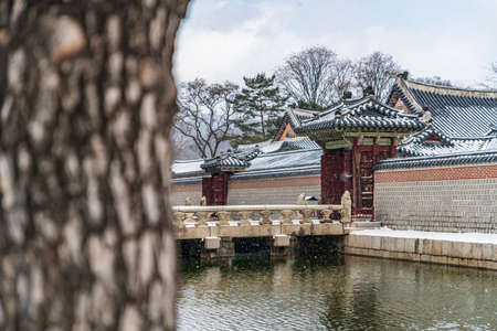 Korean traditional architecture, wintertime landscape of Korean palace 066のeditorial素材