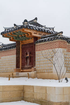 Korean traditional architecture, wintertime landscape of Korean palace 094のeditorial素材