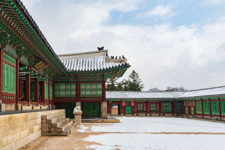 Korean traditional architecture, wintertime landscape of Korean palace 152のeditorial素材
