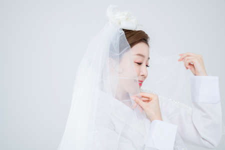 Wedding couple wears korean traditional korean wedding dress Hanbok 046の写真素材