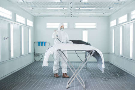 auto vehicle Service repair center concept with maintenance staffの写真素材
