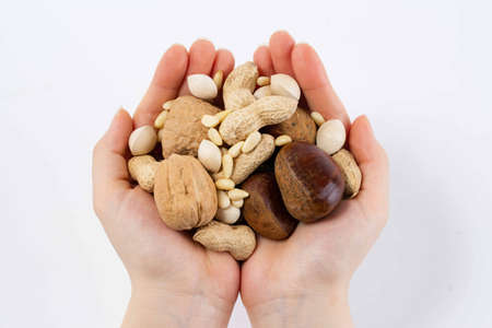 mix of pine nuts, walnuts, ginkgo nuts, chestnuts, peanuts