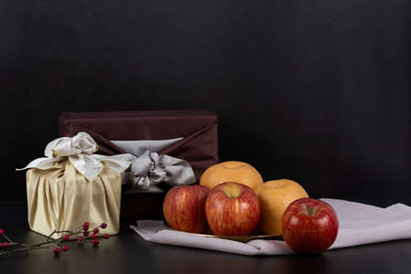 premium apple and pear, typical holiday gift in Koreaの写真素材