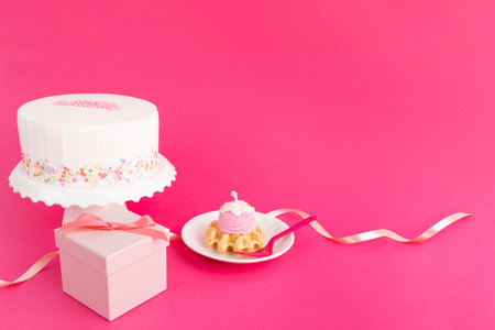 cake and gift box, love anniversary birthday event backgroundの写真素材