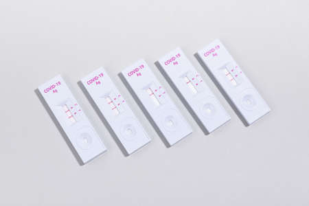covid virus test kits with positive and negative result