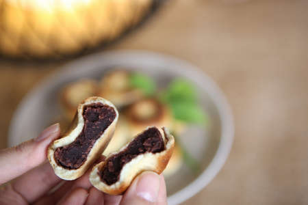 Soft, sweet and delicious snack Gyeongju Bread