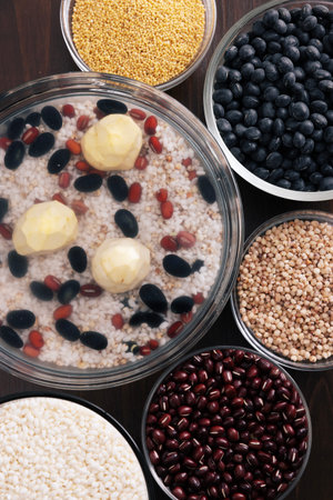 In a glass bowl, there are several mixed grains eaten during the New Year's Eve