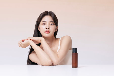A Woman in Her 20s Posing With Cosmeticsの写真素材