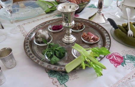 Holidays: Traditional Seder Plate for Passover Mealの写真素材