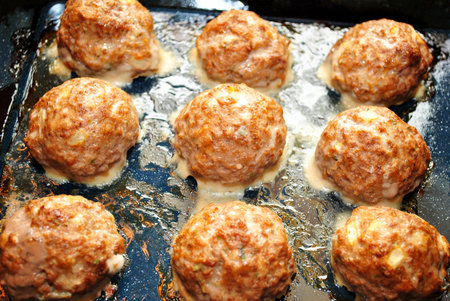 Baking Meatballs in a Pan