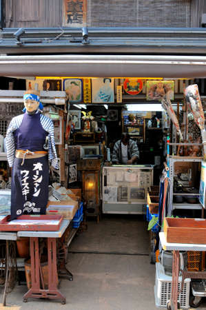 Yanaka, Tokyo, Japan - 12th July 2018 : Typical Japanese vintage shop located in the Yakana area in Tokyo, Japanのeditorial素材
