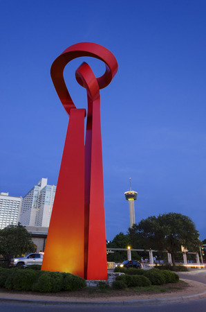 La Antorcha de la Amistad at sunsetのeditorial素材