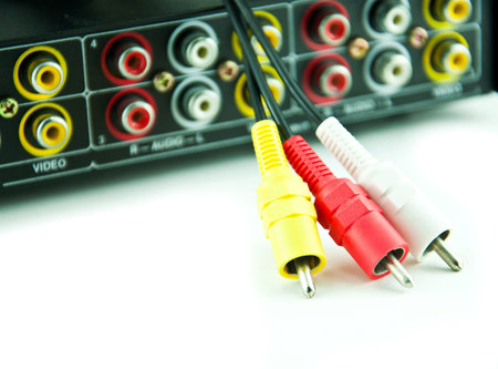 RCA A/V interconnection cable with audio and video inputs
