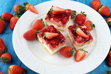 strawberry cake with fresh strawberries and whipped creamの写真素材
