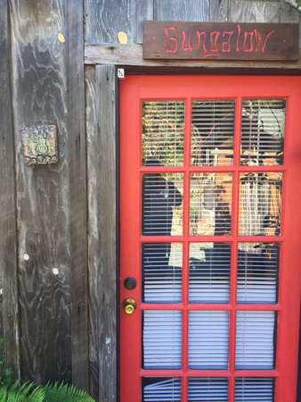 Bungalow Red Doorのeditorial素材