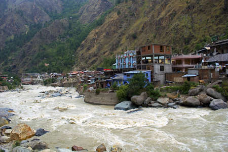 This is manikaran, a tourist destination in himachal pradesh, india. The hot water spring is situated near the bank of river parbati. There is a gurudwara here serving visitors and provides night stay. In the gurudwara, the dal, rice and vegetables are boのeditorial素材