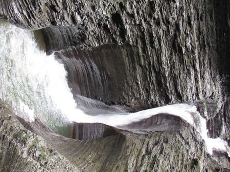 Downward Flowの写真素材