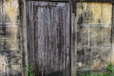 Old weeden doorの写真素材