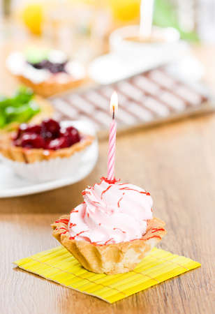 Pink birthday cupcakeの写真素材
