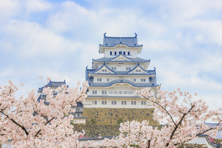 Hyogo,Japan - April 1, 2018: Himeji Castle and Cherry Blossoms in Hyogo, Japan. The castle is one of Japan's most famous landmarks.のeditorial素材