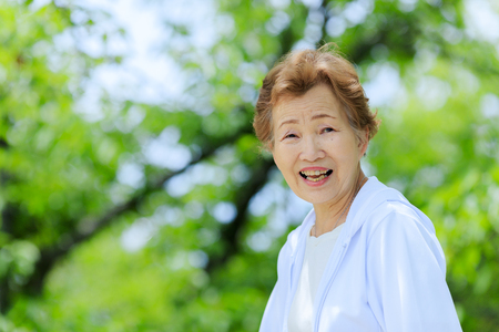 Elderly Japanese women and greenの写真素材