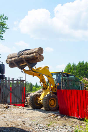 A loader bulk transport timber の写真素材