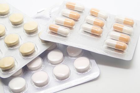 pattern medicine pills blister closeup light background base treatment of painの写真素材