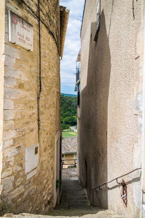 MÃ©nerbes, village perched in the massive Luberon in Provence-Alpes-CÃ´tes-d'Azur - France.のeditorial素材