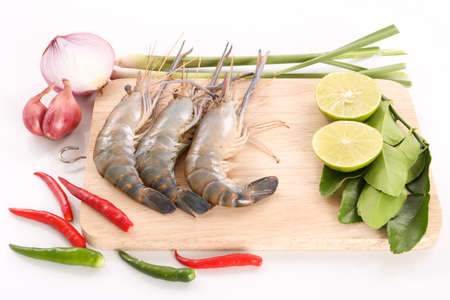 Raw shrimps and vegetables for hot and sour Thai soup, Tom Yam Kungの写真素材