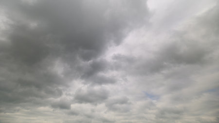 Stunning Dynamic Cloudy Sky Views That Capture the Essence of Nature and Its Beauty